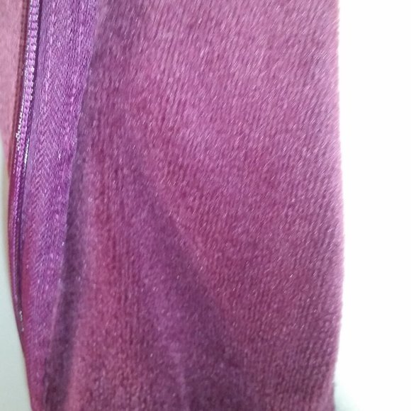 The North Face plum coloured fleece jacket - Picture 3 of 6